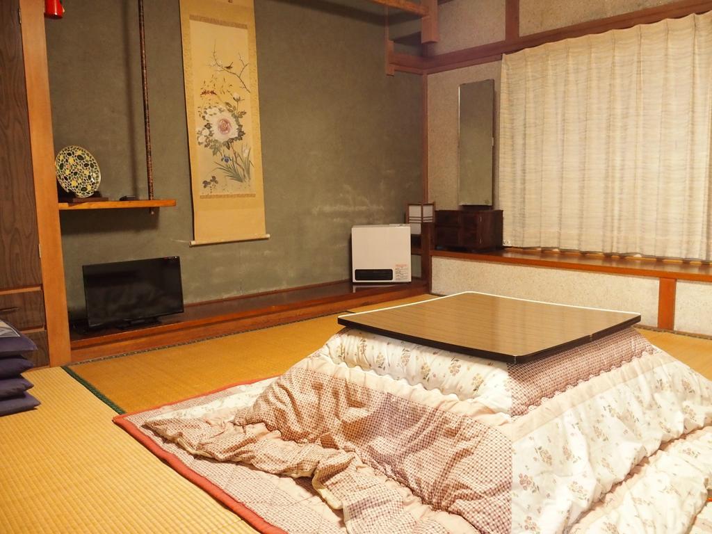 Guest House Fujizakura Яманакако Экстерьер фото